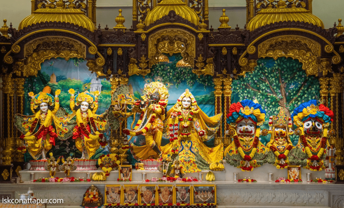 Observing Putrada / Vaikuntha Ekadashi